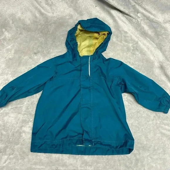 MEC - Infant/Toddler hooded windbreaker/rain jacket. - Picture 1 of 7